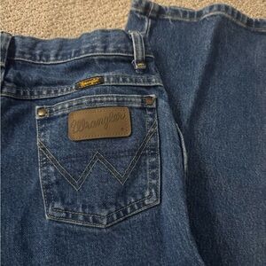 Wrangler Relaxed Fit Dark Blue Denim Jeans- NEW